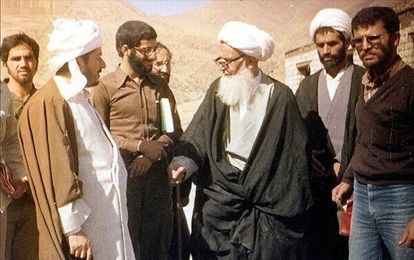 آریا جوان
