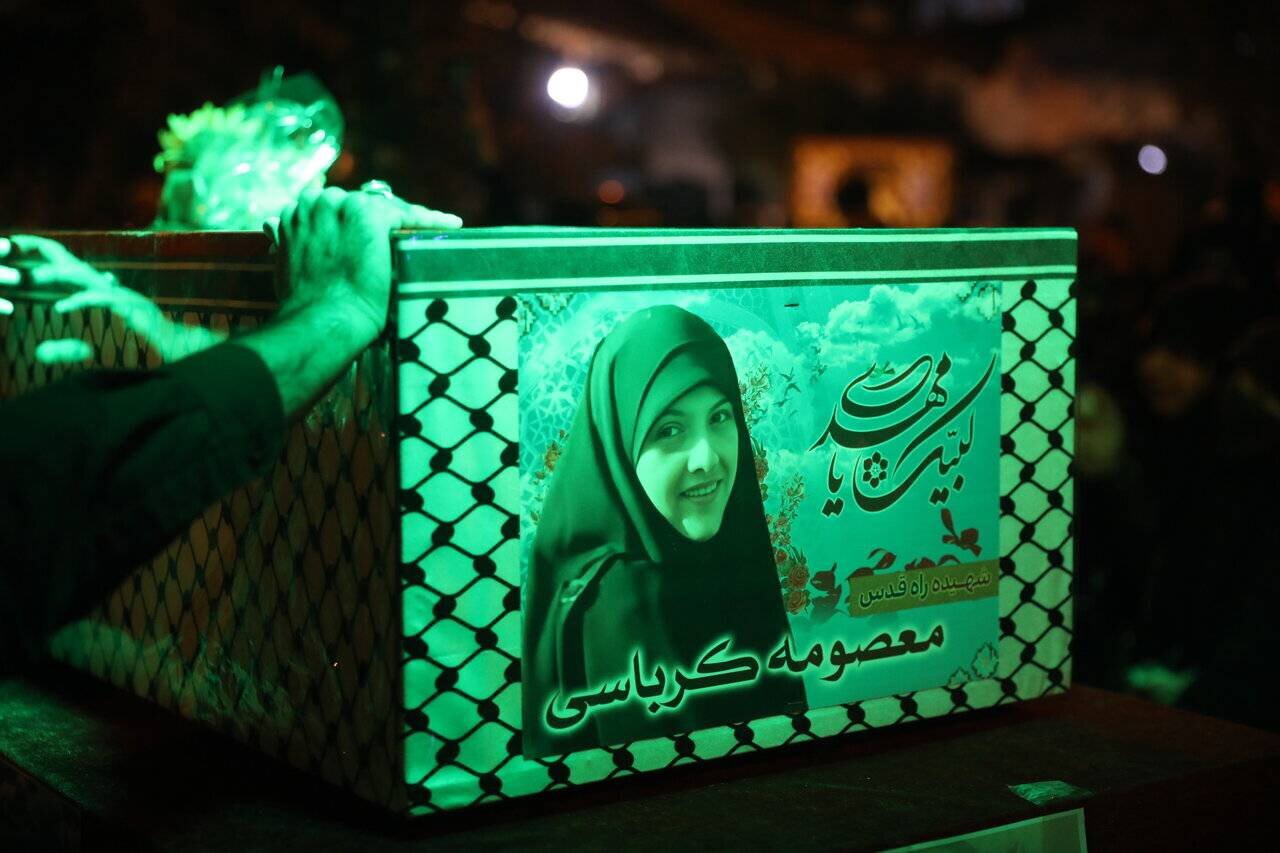 کتاب «آرزو شدی» در یکی از تجمعات مردمی رونمایی شد