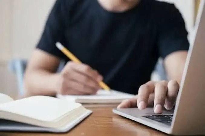 آموزش و پرورش: مدارک مدارس آنلاین خارجی در ایران اعتبار ندارد