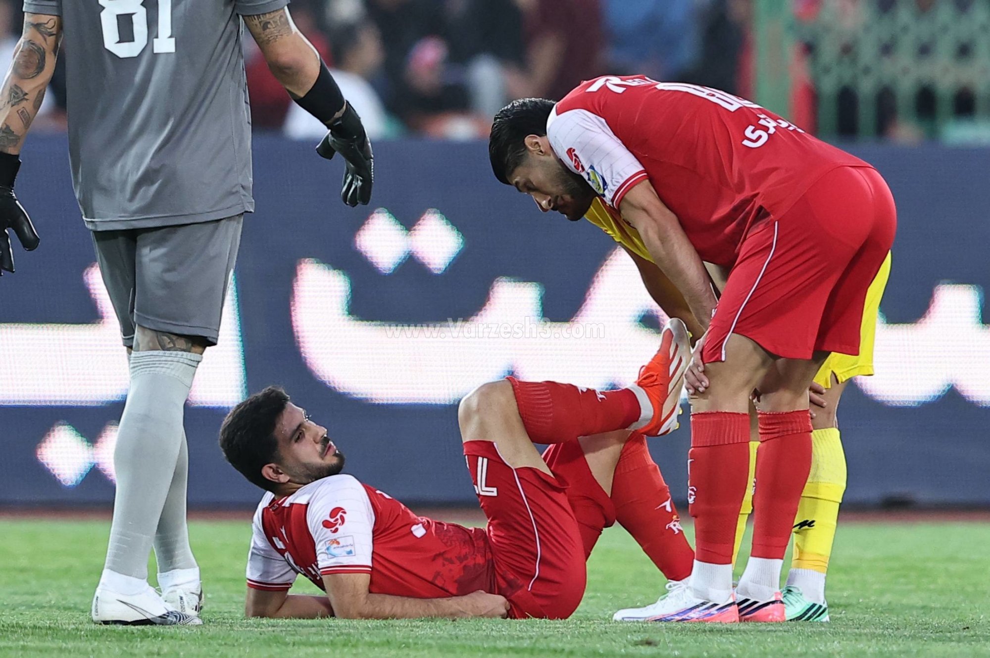 آریا جوان
