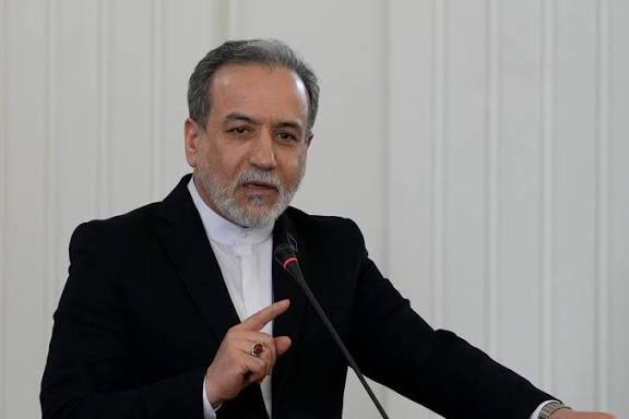 عراقچی: برای فرصت به دیپلماسی به ارتباط نزدیک و مستمر خود با واسطه‌ها ادامه خواهیم داد