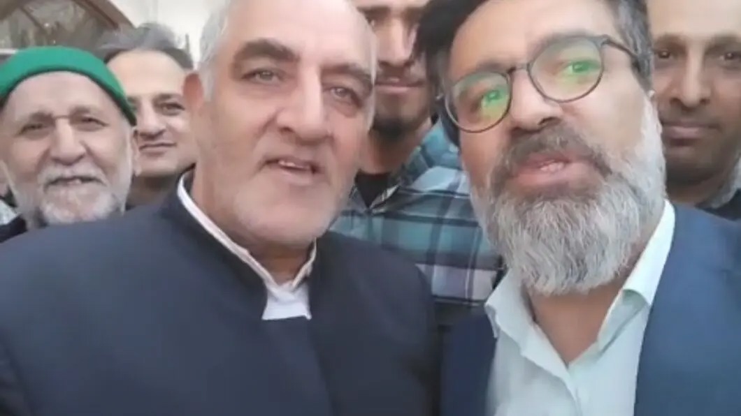 اکبر عبدی خادم امام رضا شد!
