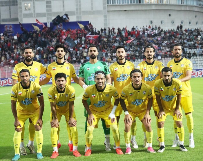 آریا جوان